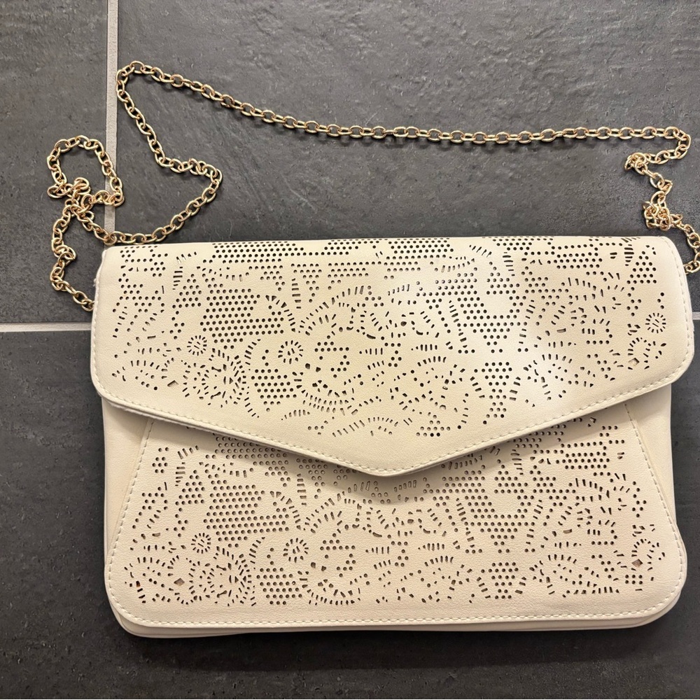 Elegant Cream Chain Strap Clutch